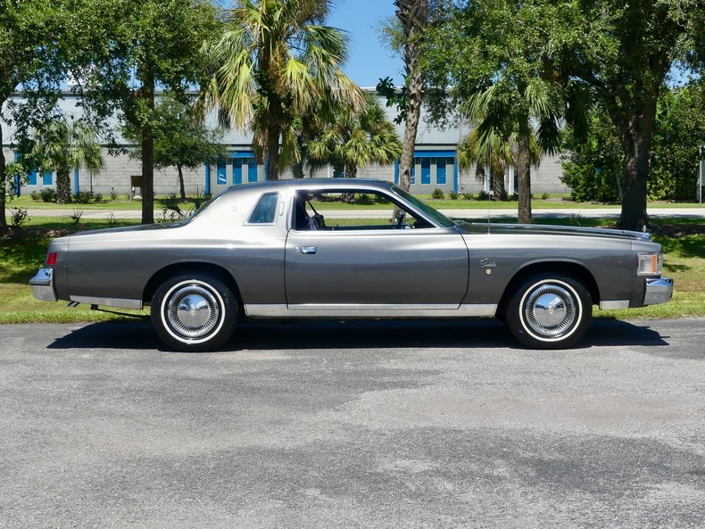 Chrysler-Cordoba-1978-Charcoal-Gray-Black-4