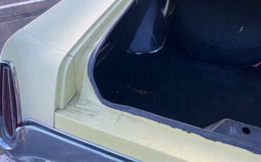 Chrysler-Imperial-1973-Sedan-22