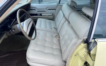 Chrysler-Imperial-1973-Sedan-33
