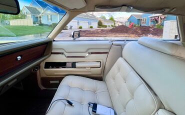 Chrysler-Imperial-1973-Sedan-38