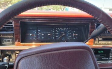 Chrysler-Imperial-1990-5