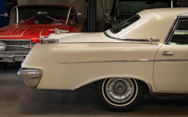 Chrysler-Imperial-LeBaron-So-Hampton-4-Door-Hardtop-1962-4-Door-Hardtop-1