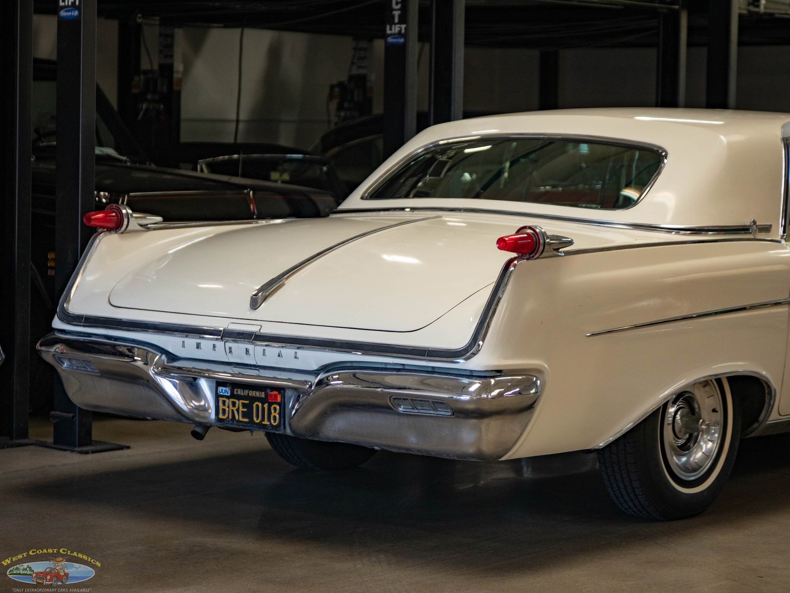 Chrysler-Imperial-LeBaron-So-Hampton-4-Door-Hardtop-1962-4-Door-Hardtop-22