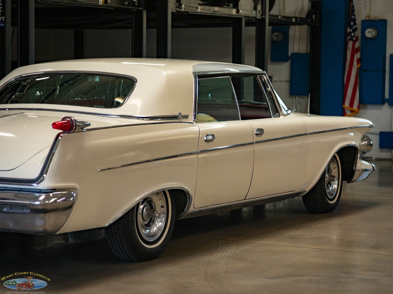 Chrysler-Imperial-LeBaron-So-Hampton-4-Door-Hardtop-1962-4-Door-Hardtop-23