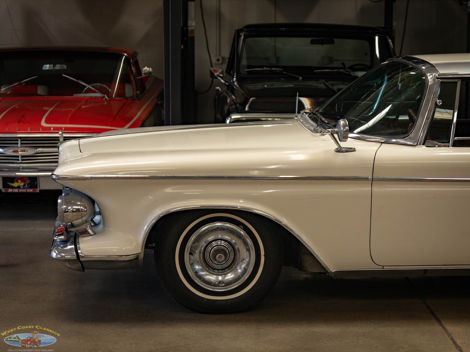 Chrysler-Imperial-LeBaron-So-Hampton-4-Door-Hardtop-1962-4-Door-Hardtop-4