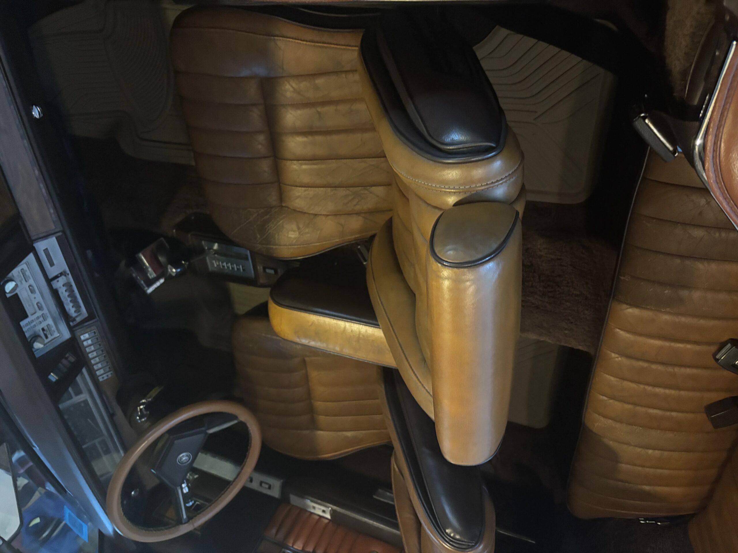 Chrysler-Lebaron-convertible-1983-Blue-Brown-2