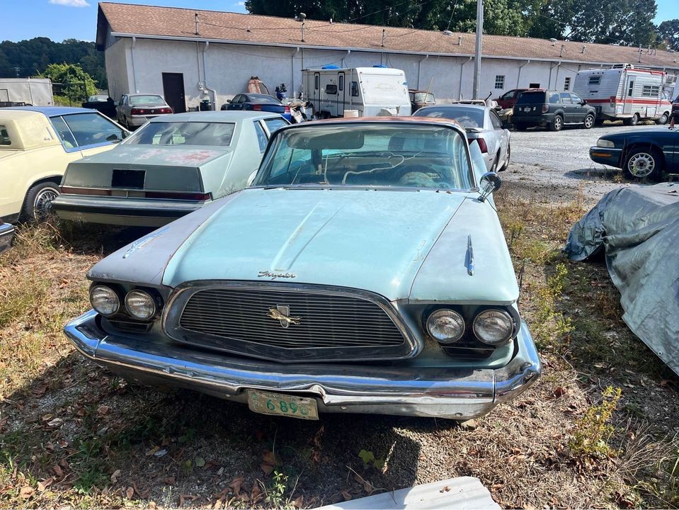 Chrysler-New-Yorker-1960-Sedan-1