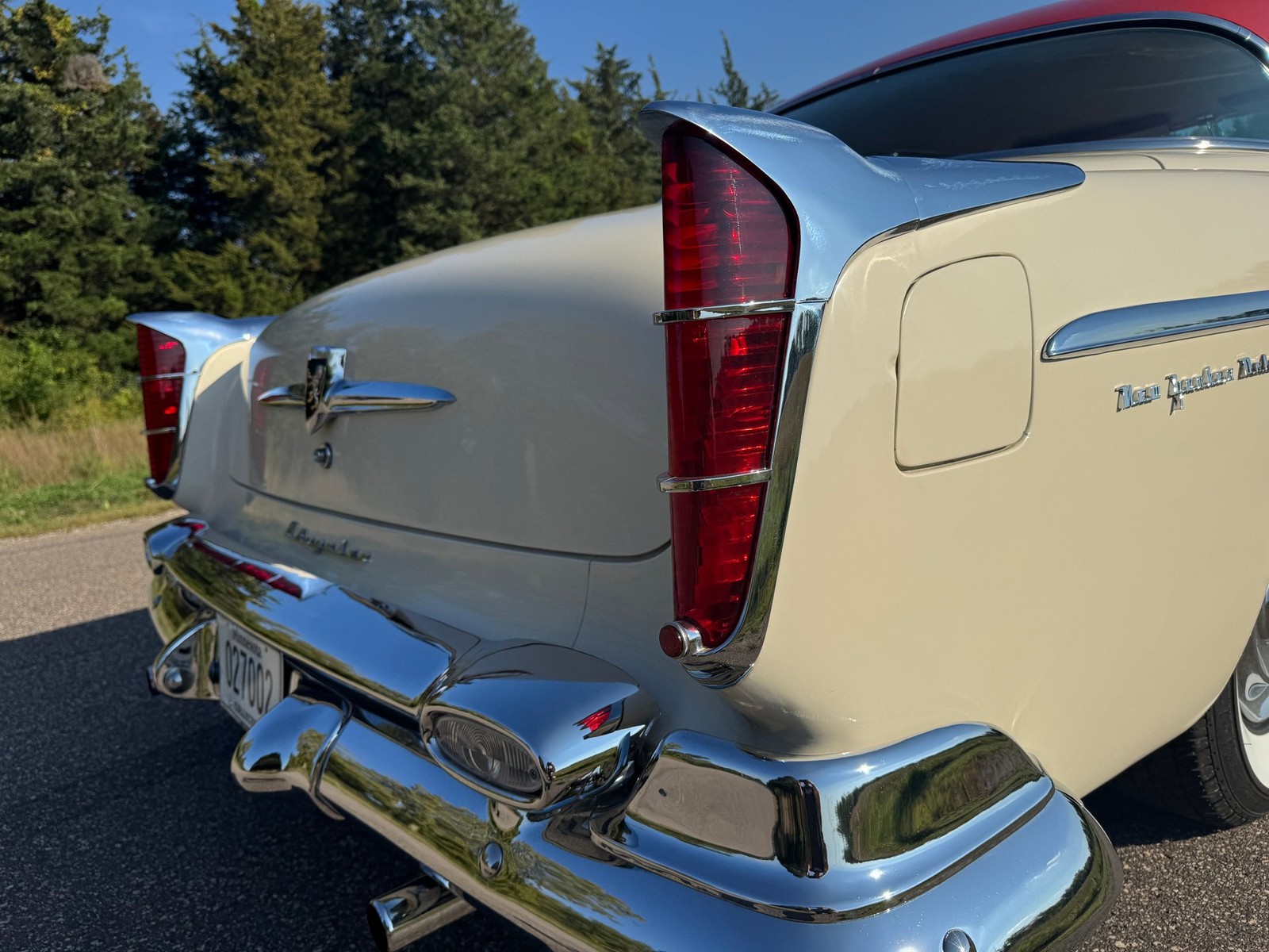 Chrysler-New-Yorker-Deluxe-St.-Regis-1955-Other-25