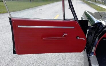 Chrysler-Newport-1962-Black-Red-3