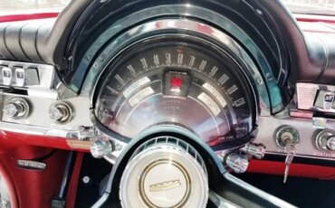 Chrysler-Newport-1962-Black-Red-4