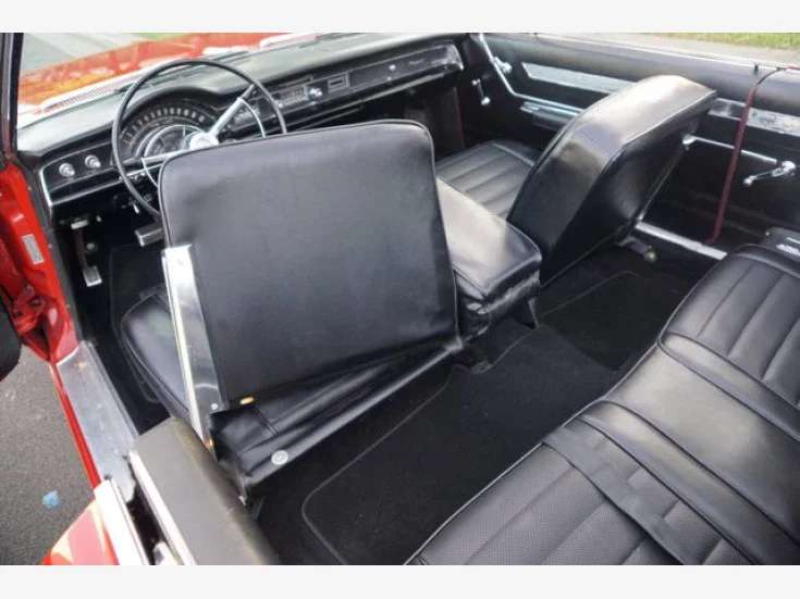 Chrysler-Newport-1966-Red-Black-13
