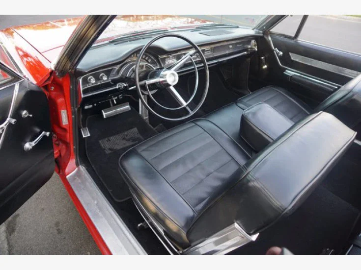 Chrysler-Newport-1966-Red-Black-14