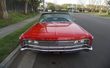 Chrysler-Newport-1966-Red-Black-15