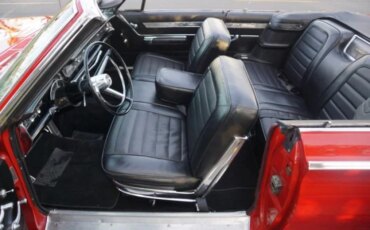 Chrysler-Newport-1966-Red-Black-17