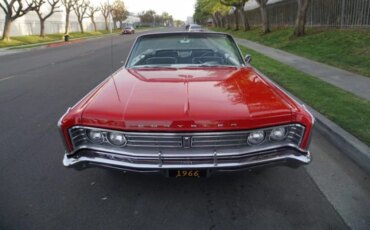 Chrysler-Newport-1966-Red-Black-2
