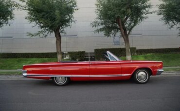 Chrysler-Newport-1966-Red-Black-21