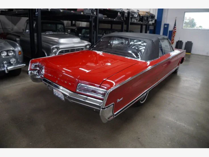 Chrysler-Newport-1966-Red-Black-27