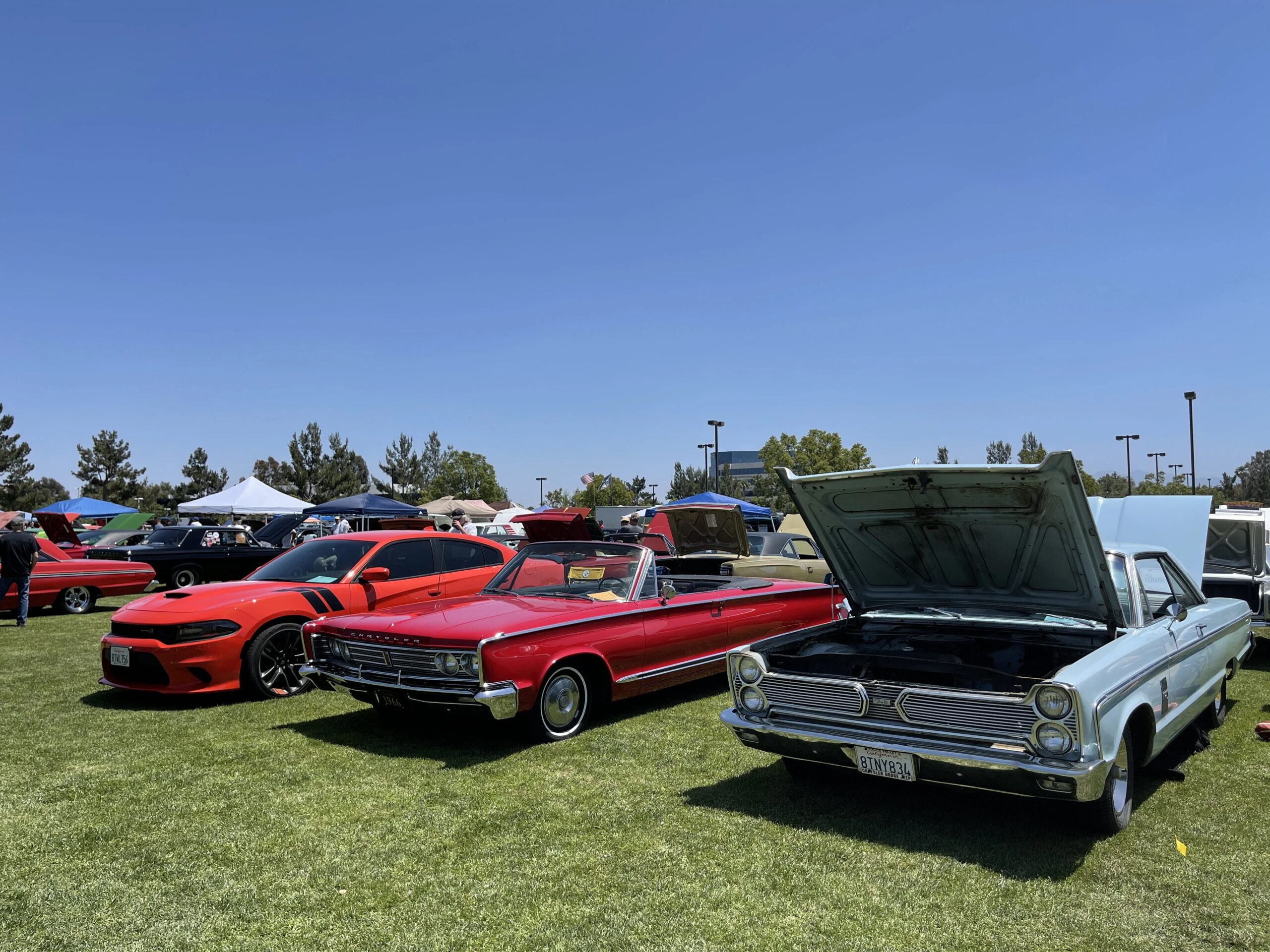 Chrysler-Newport-1966-Red-Black-31