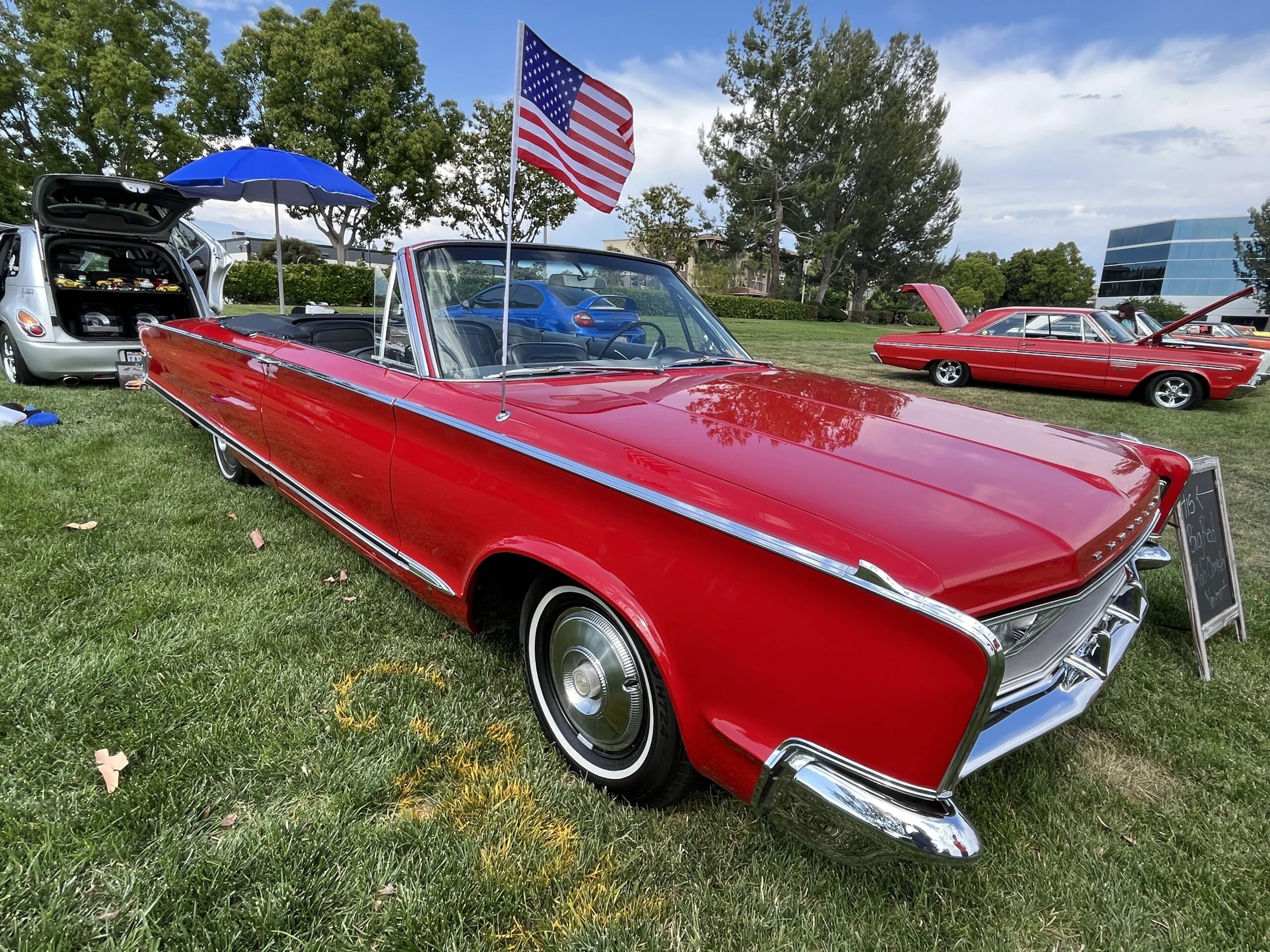 Chrysler-Newport-1966-Red-Black-35
