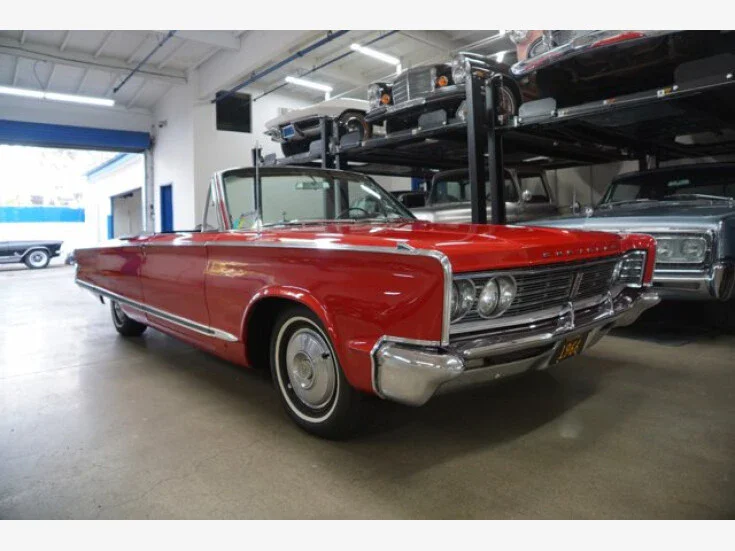 Chrysler-Newport-1966-Red-Black-40