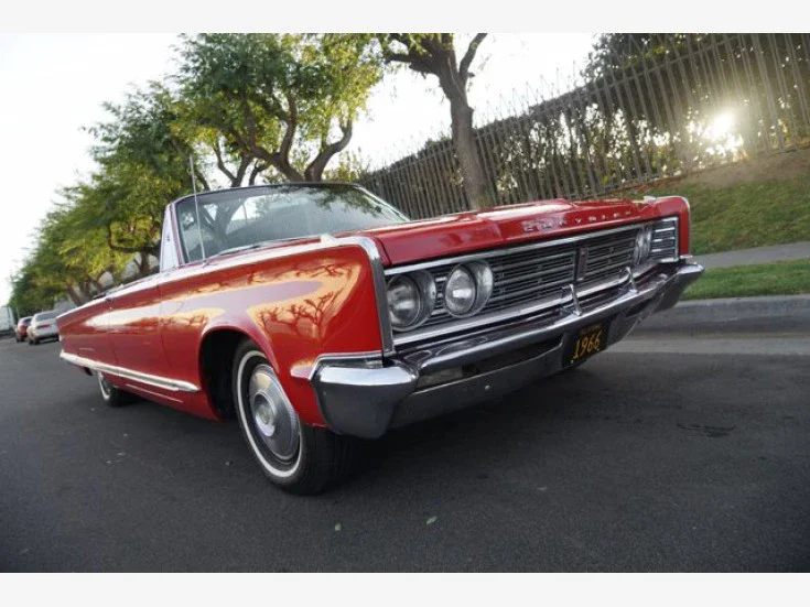 Chrysler-Newport-1966-Red-Black-47