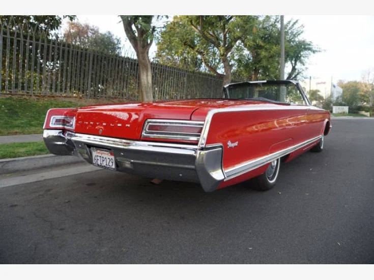 Chrysler-Newport-1966-Red-Black-9