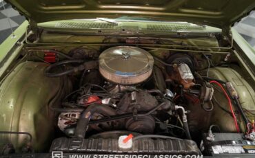 Chrysler-Newport-1968-Meadow-Green-Black-11