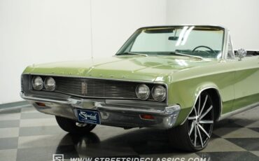 Chrysler-Newport-1968-Meadow-Green-Black-15