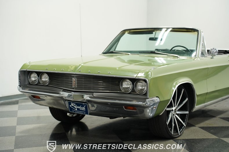 Chrysler-Newport-1968-Meadow-Green-Black-15