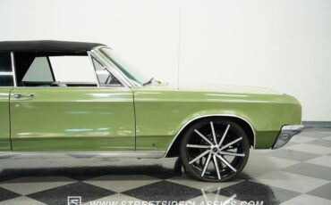 Chrysler-Newport-1968-Meadow-Green-Black-26