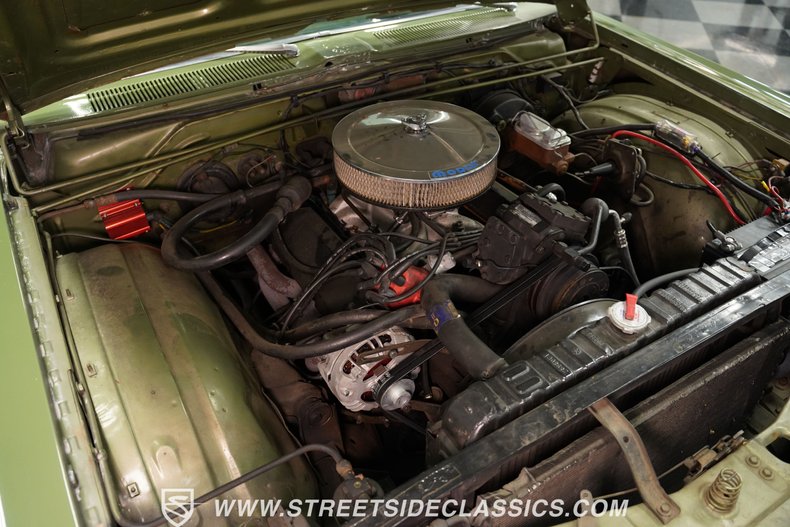 Chrysler-Newport-1968-Meadow-Green-Black-31