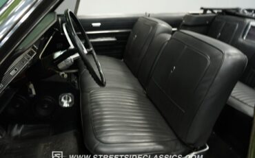 Chrysler-Newport-1968-Meadow-Green-Black-38
