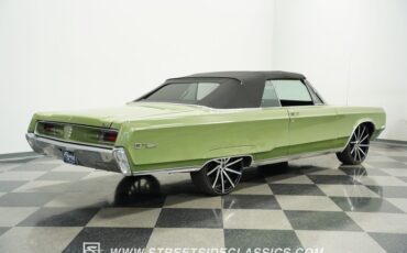 Chrysler-Newport-1968-Meadow-Green-Black-41