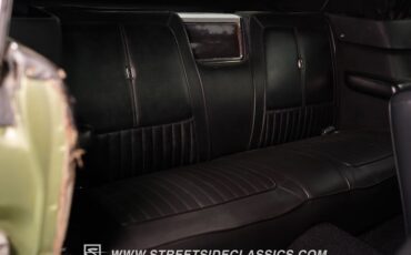 Chrysler-Newport-1968-Meadow-Green-Black-8