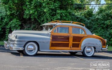 Chrysler-Town-Country-1947-Sedan-1