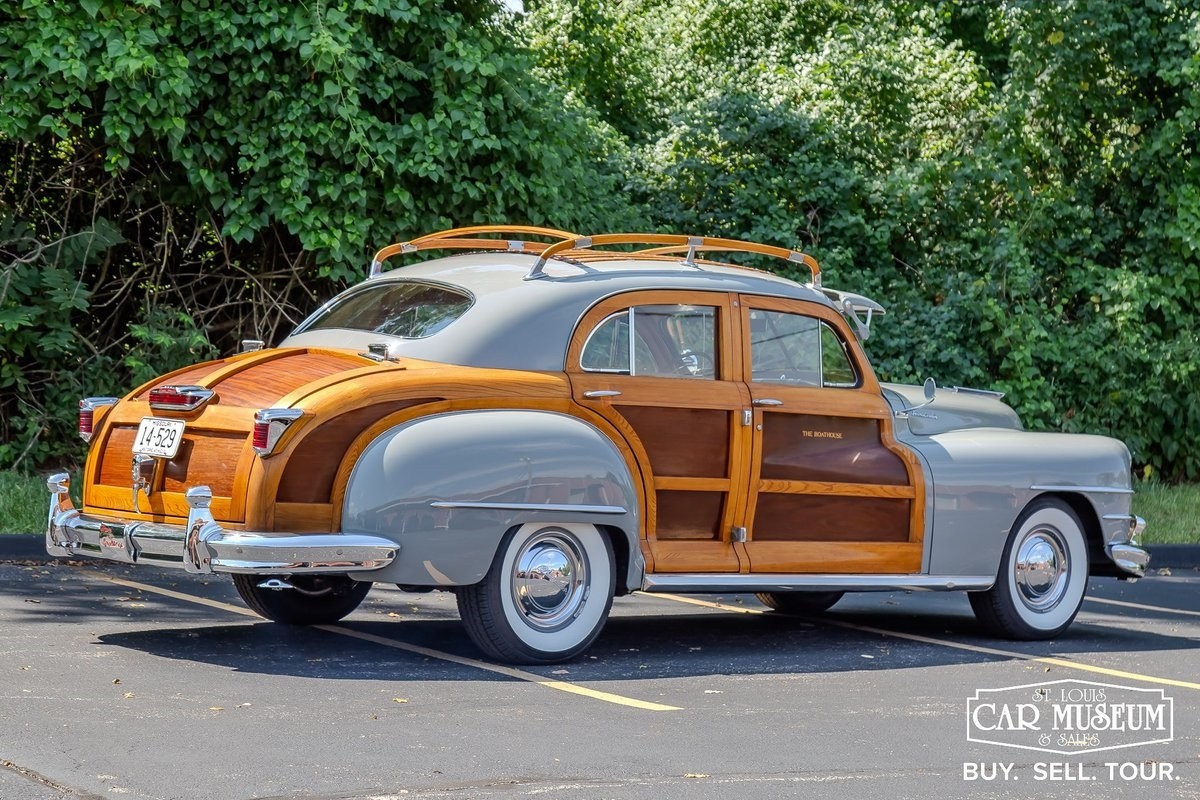 Chrysler-Town-Country-1947-Sedan-16