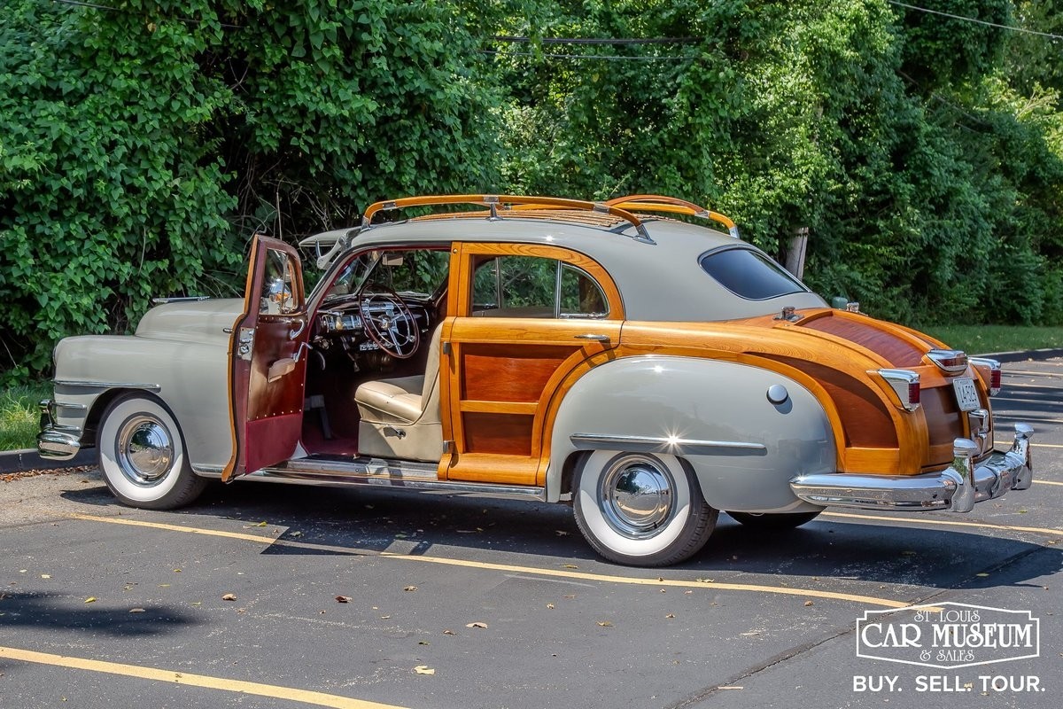 Chrysler-Town-Country-1947-Sedan-19