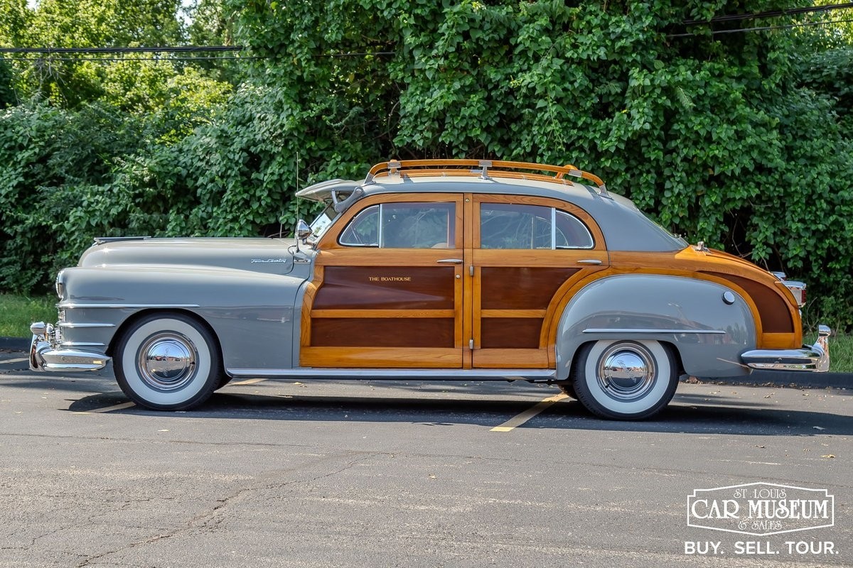 Chrysler-Town-Country-1947-Sedan-2