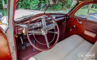 Chrysler-Town-Country-1947-Sedan-23