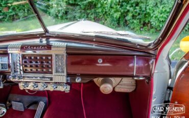 Chrysler-Town-Country-1947-Sedan-39