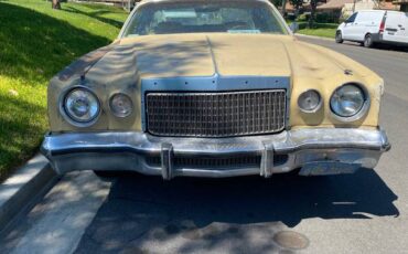 Chrysler-cordoba-1975-yellow-15