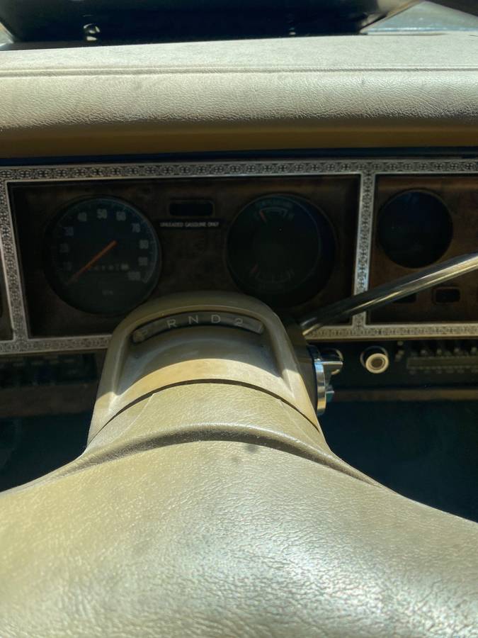 Chrysler-cordoba-1975-yellow-18