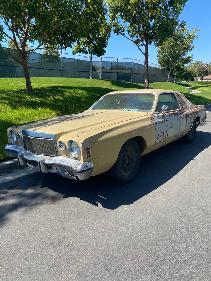 Chrysler-cordoba-1975-yellow-5