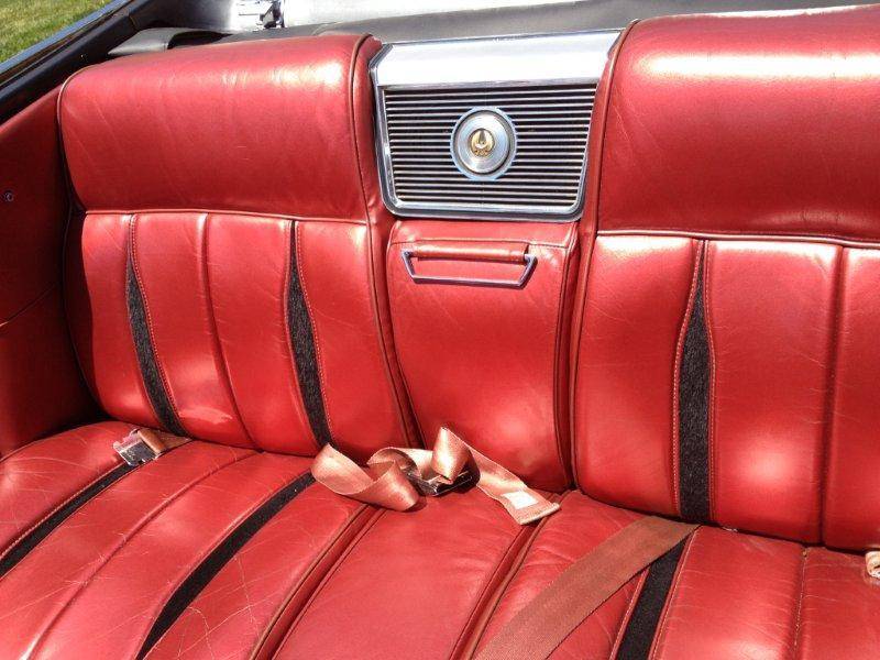 Chrysler-imperial-1967-red-5