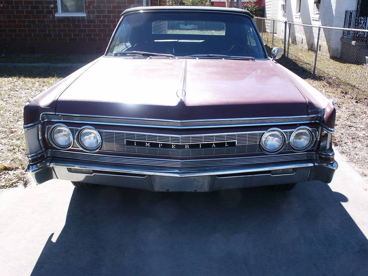 Chrysler-imperial-1967-red