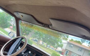 Chrysler-imperial-1974-10