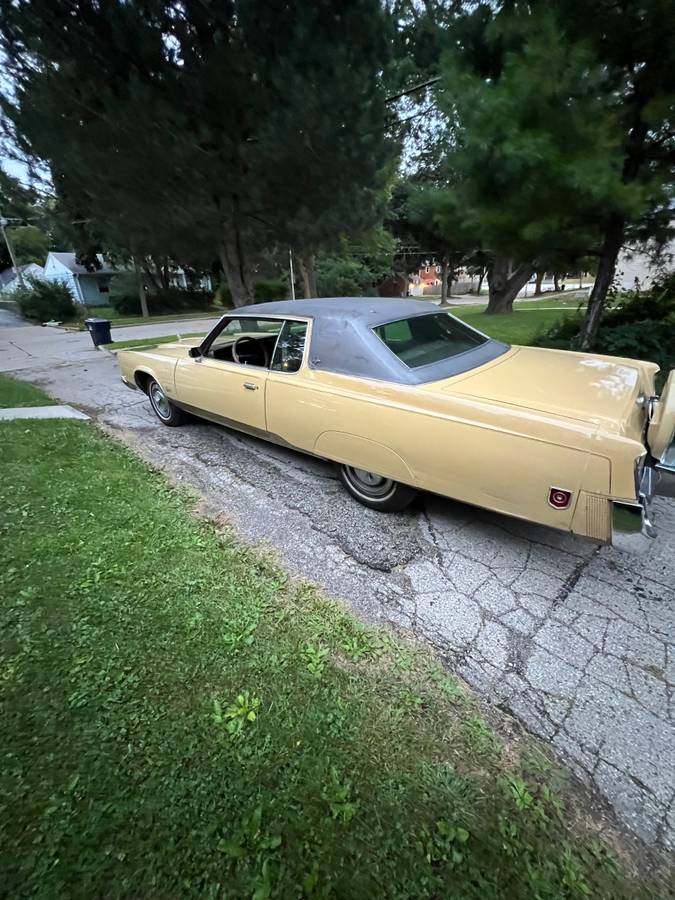 Chrysler-imperial-1974-8