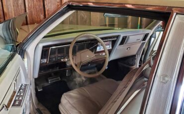 Chrysler-imperial-1981-silver-7