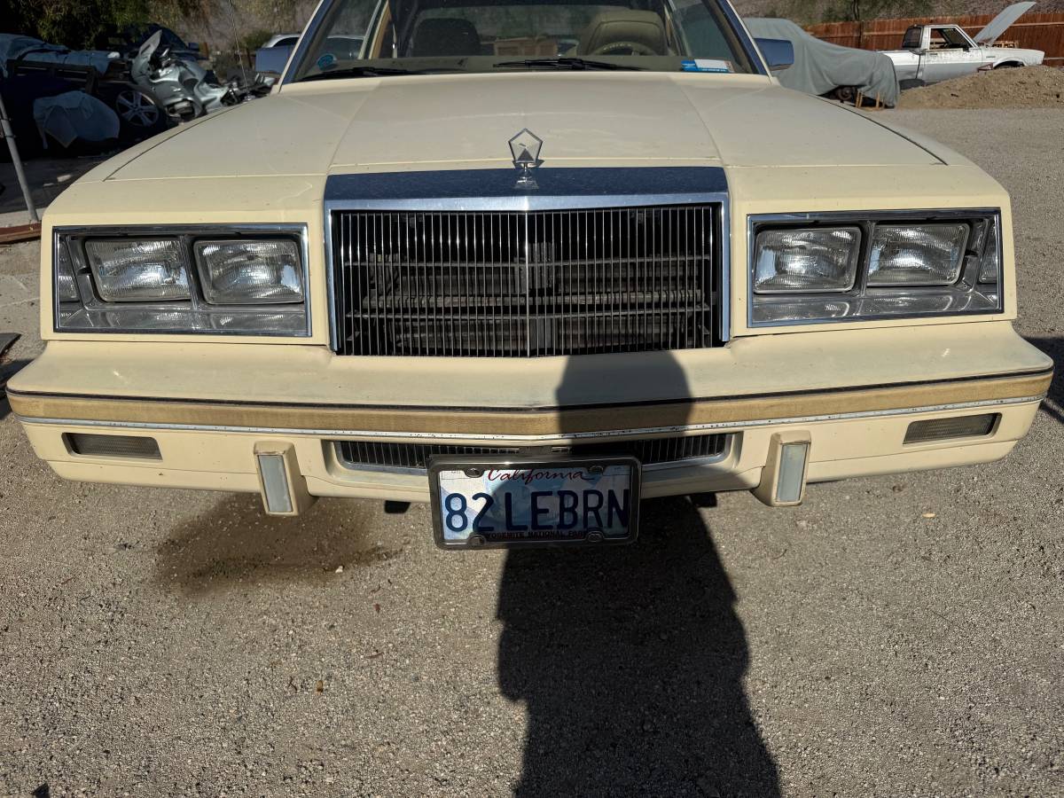 Chrysler-lebaron-1982