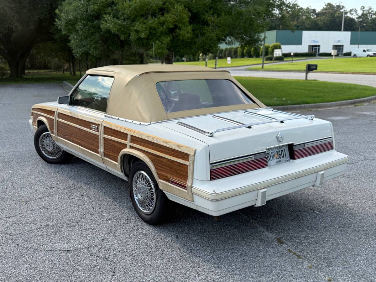 Chrysler-lebaron-1983-white-7
